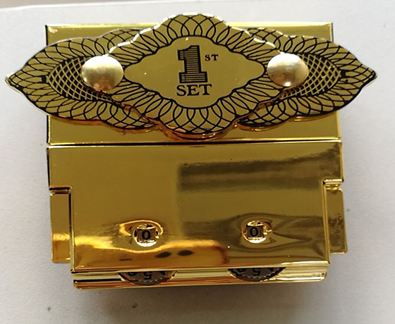 High-quality luggage hardware locks forged by a furnace of more than 400 degrees night and day 